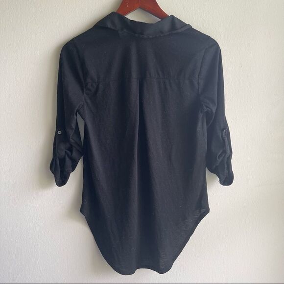 Eyeshadow Quarter Button Black Collared Blouse - Picture 3 of 4